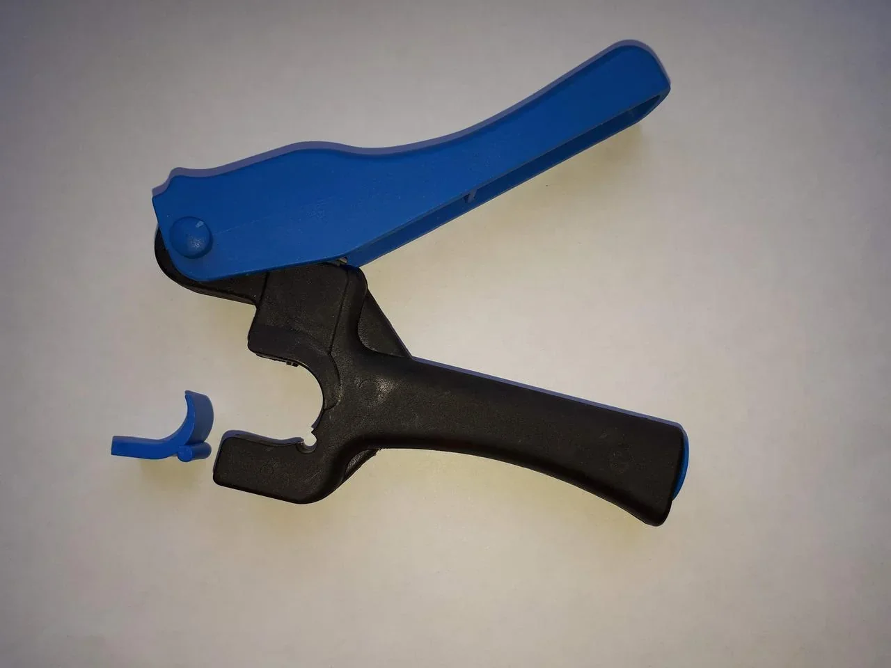 Діркопробивач механічний для отворів 3 мм SP-250 от None - купить в интернет-магазине