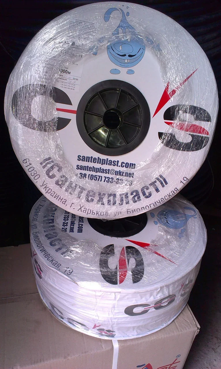 Стрічка з емітером "COS" 6mil, через 20см, водовилив 1,38 л / год, 1000м / бухт от Santehplast - купить в интернет-магазине